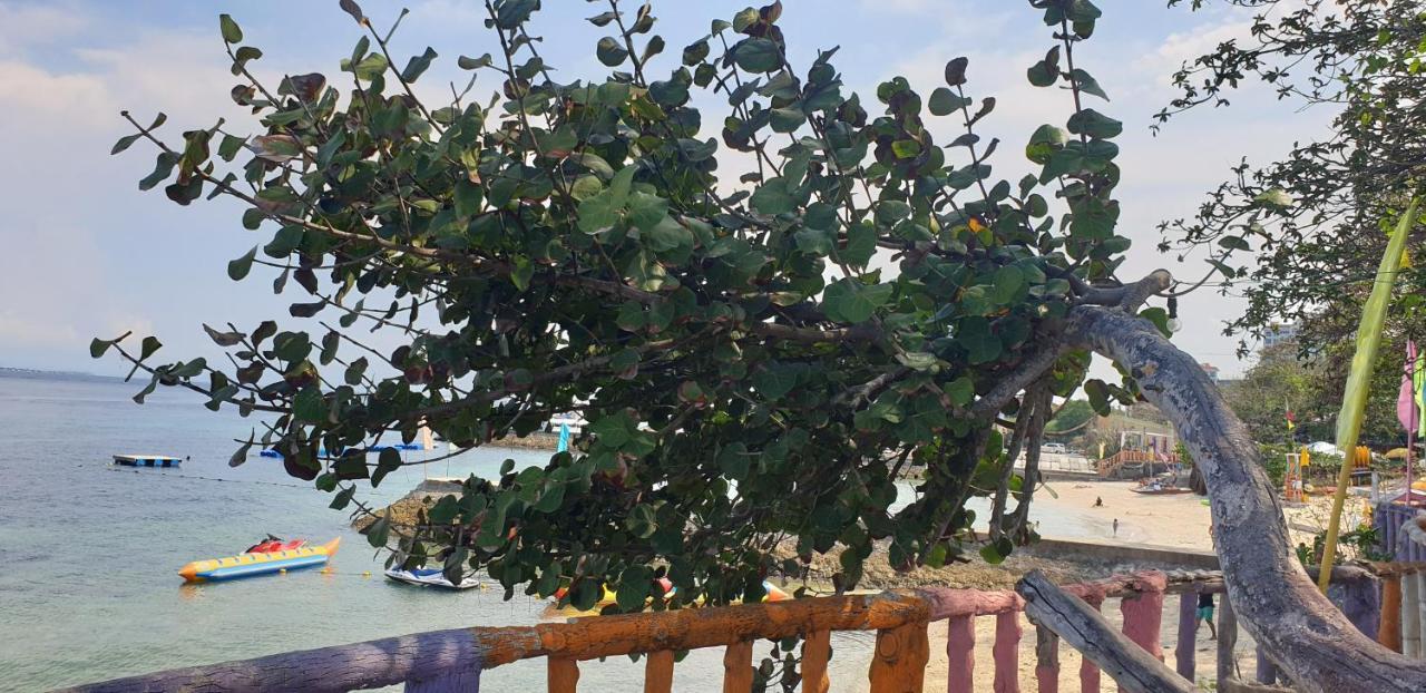 Mactan Newtown Condo With Garden And Ocean View 8Newtown Blvd Lapu-Lapu City Exterior foto