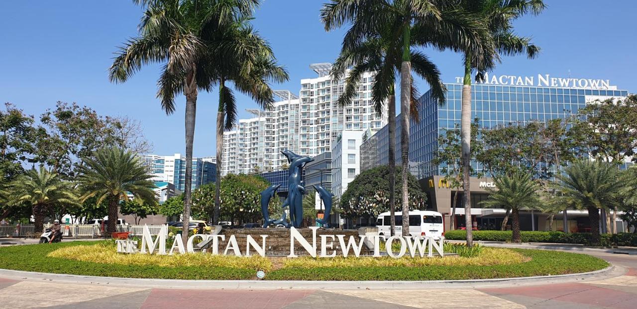 Mactan Newtown Condo With Garden And Ocean View 8Newtown Blvd Lapu-Lapu City Exterior foto